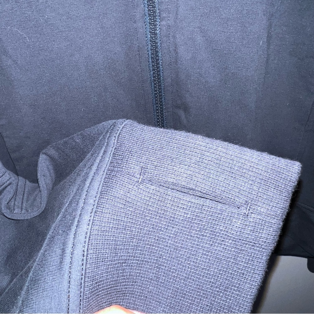 Lululemon Jacket - Picture 5 of 9